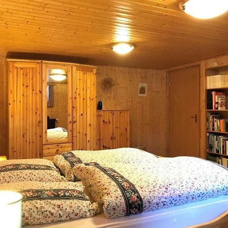 MittelangelnSchoenes Kellerzimmer Mit Badアパートメント エクステリア 写真